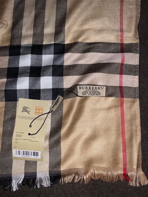 sciarpa burberry originale|sciarpe burberry.